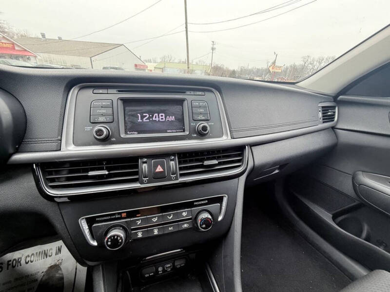 2017 Kia Optima LX