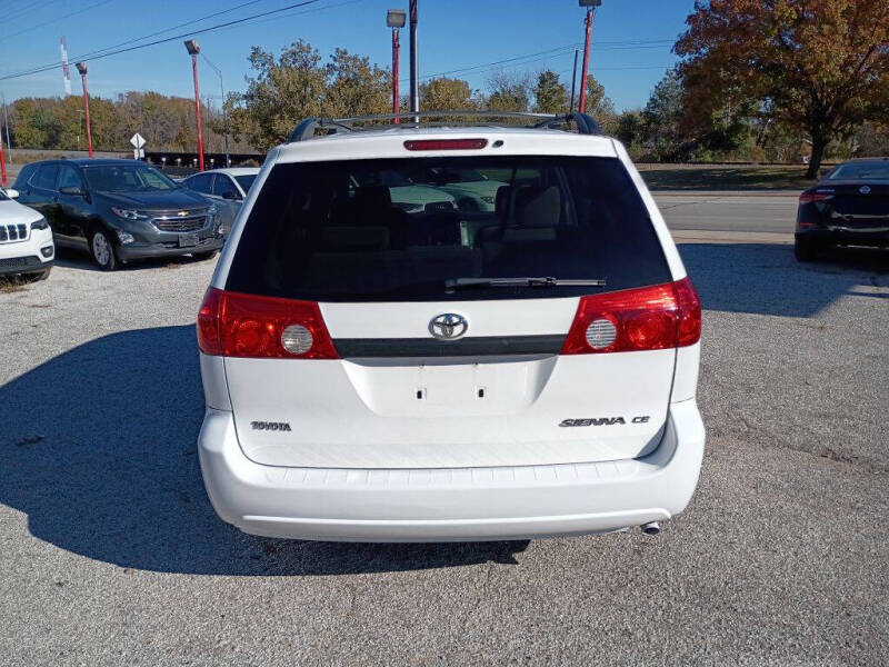 2006 Toyota Sienna