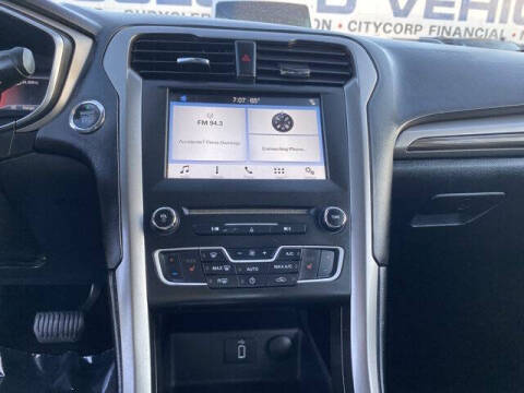 2017 Ford Fusion Hybrid SE