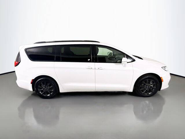 2021 Chrysler Pacifica Touring