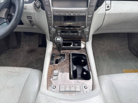2007 Lexus LS 460