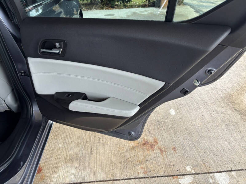 2017 Acura ILX w/Premium