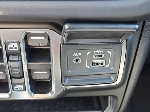 2025 Jeep Gladiator High Tide