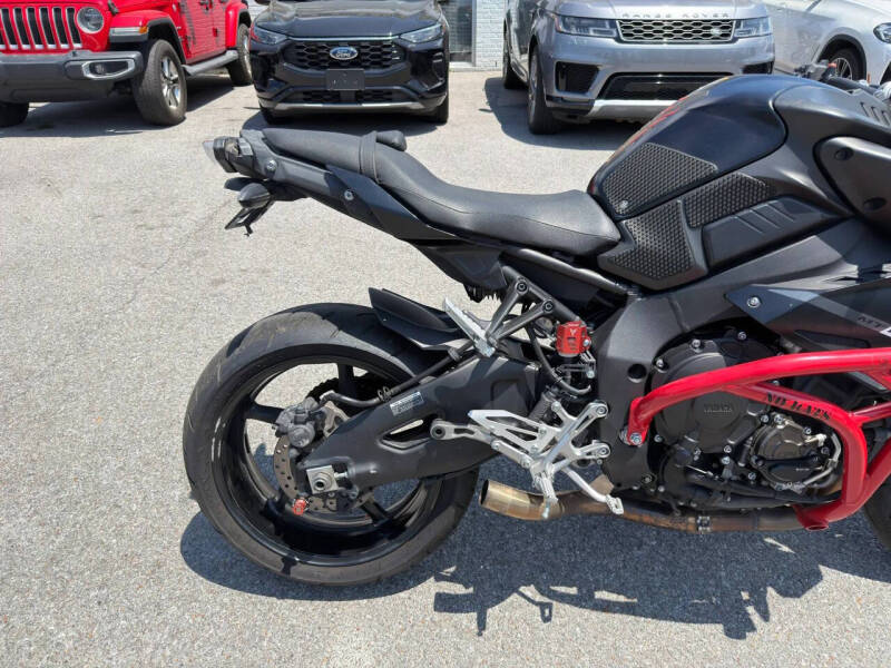2019 Yamaha MT-10