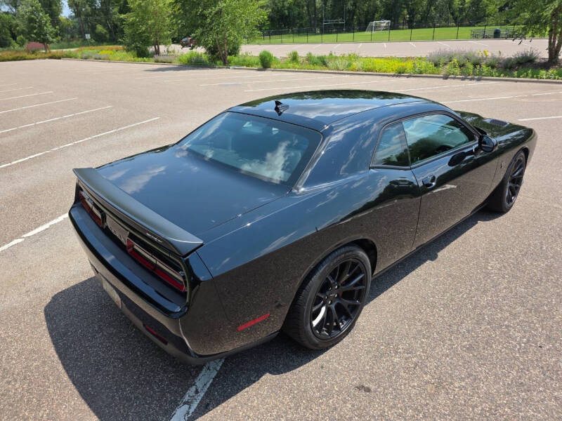 2016 Dodge Challenger SRT Hellcat