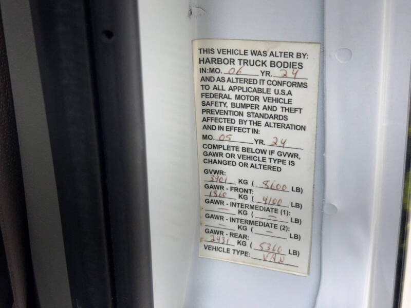 2024 GMC Savana 2500
