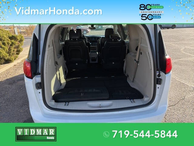 2020 Chrysler Pacifica Touring L