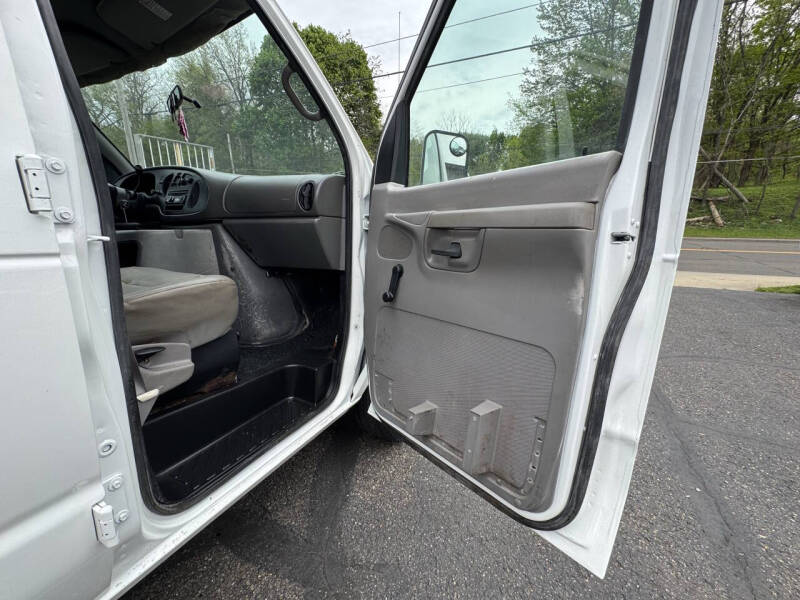 2002 Ford E-Series E-350 SD XLT