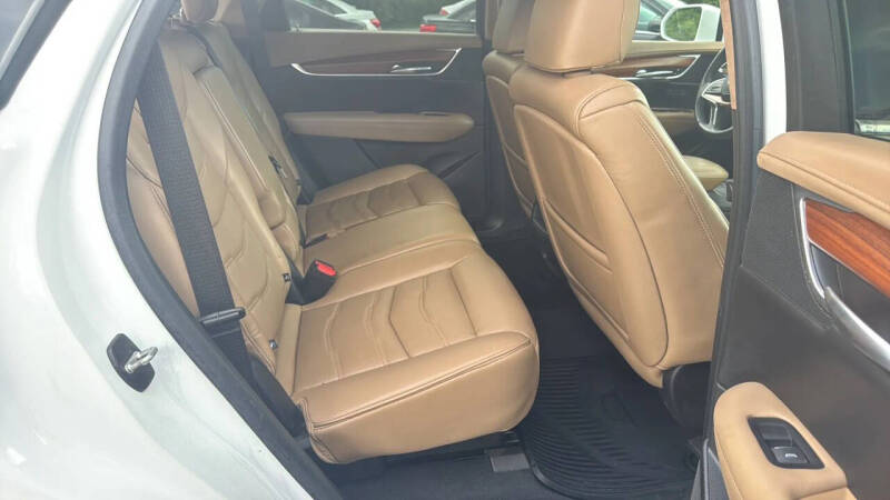 2018 Cadillac XT5 Platinum