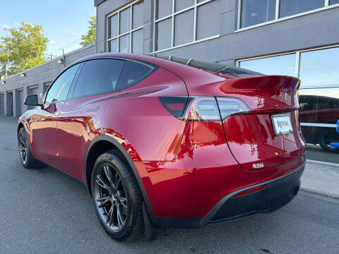 2025 Tesla Model Y Long Range