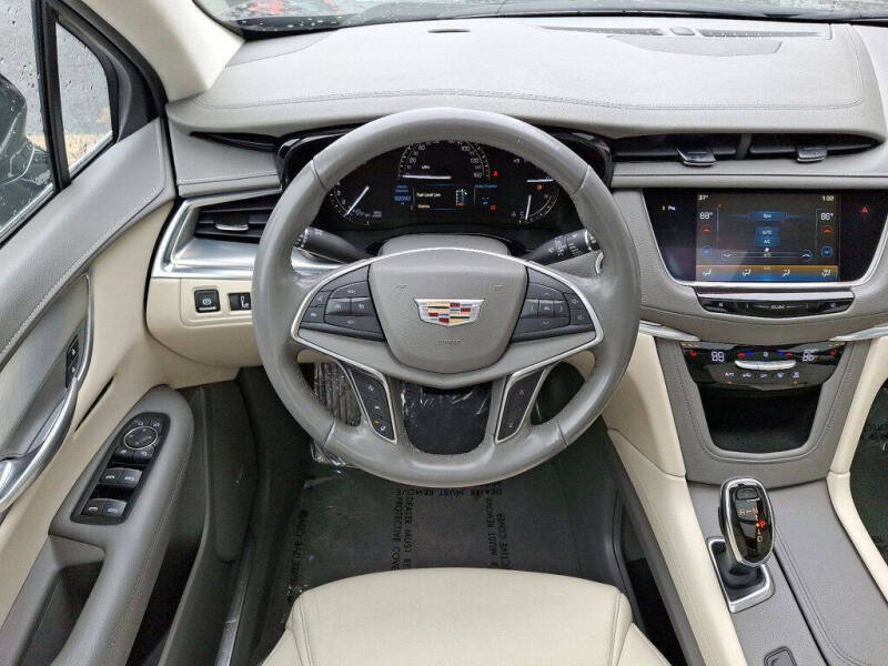 2018 Cadillac XT5 Luxury