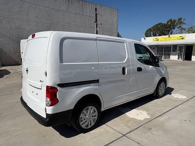 2020 Nissan NV200