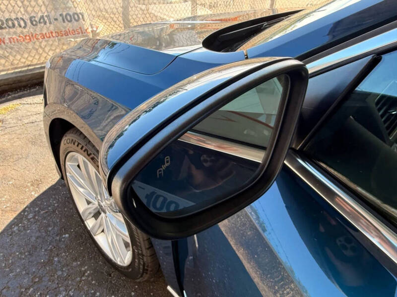 2018 Volkswagen Passat 2.0T SEL Premium