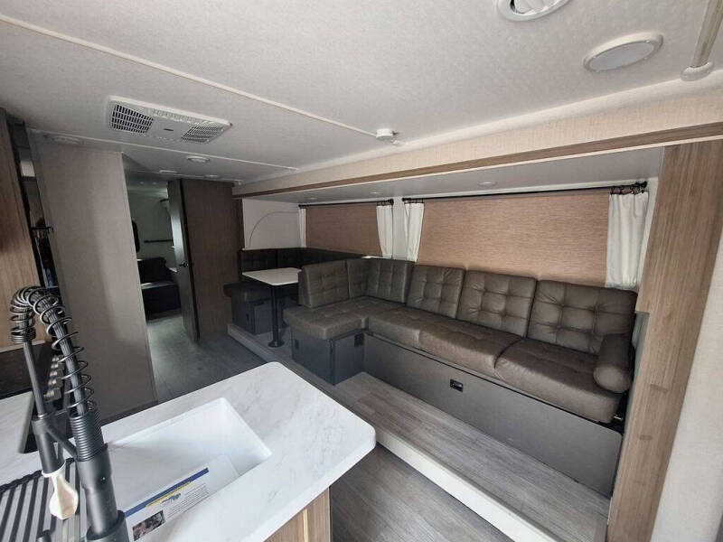 2025 Forest River Cruse Lite 28VBXLX