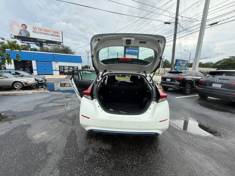 2022 Nissan LEAF SV PLUS