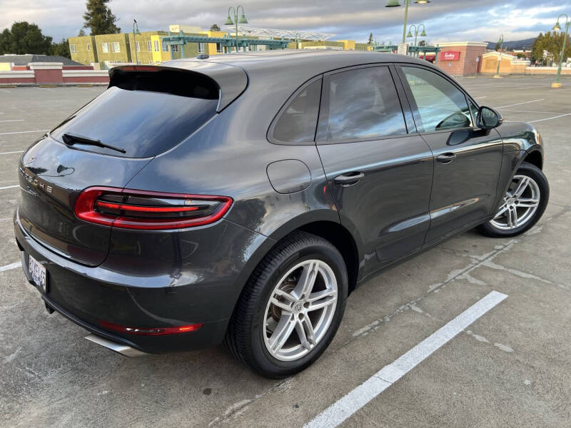 2018 Porsche Macan