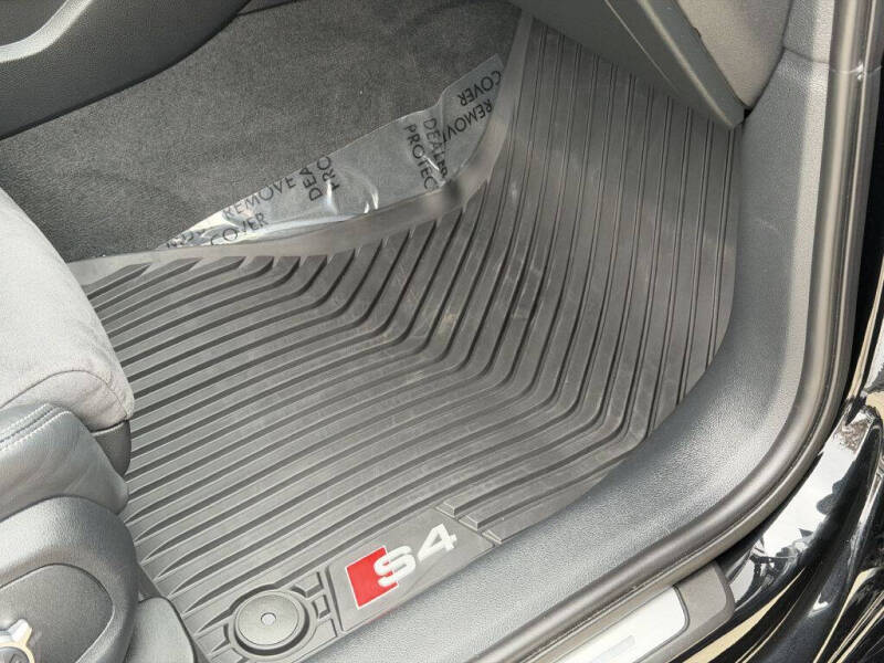 2022 Audi S4 3.0T quattro Premium Plus