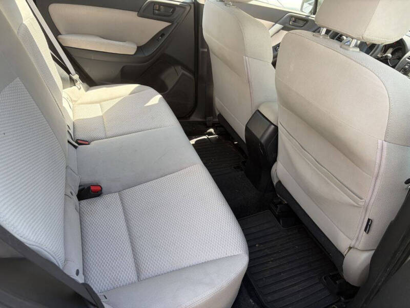 2015 Subaru Forester 2.5i