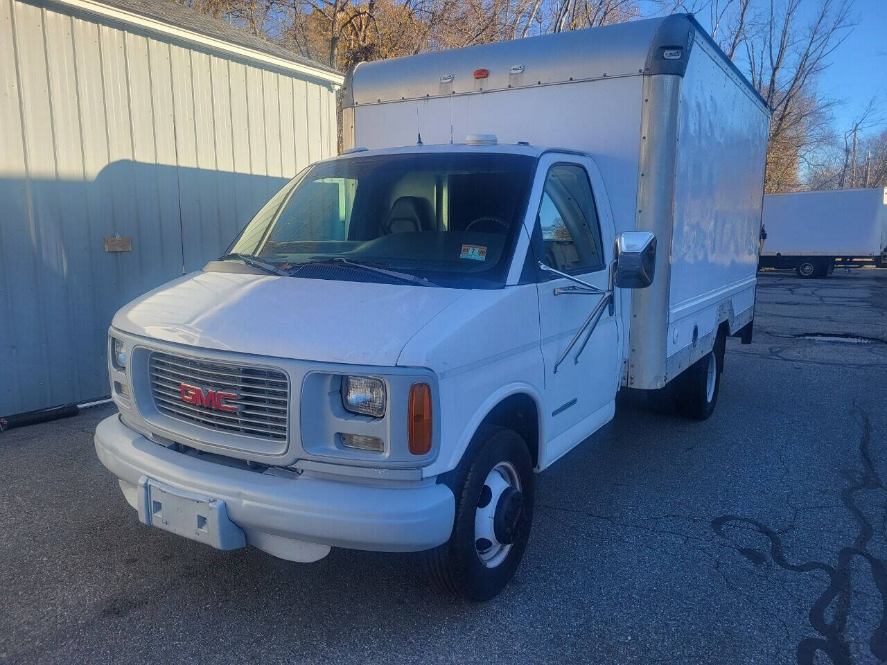 2000 gmc box truck for sale