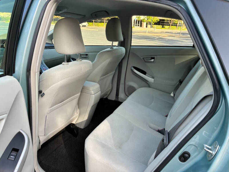 2013 Toyota Prius Three
