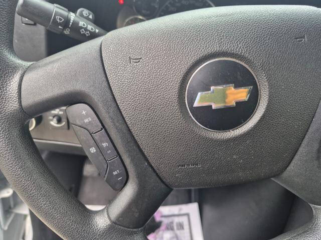 2023 Chevrolet Express 2500