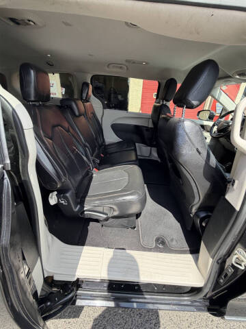 2018 Chrysler Pacifica Touring L