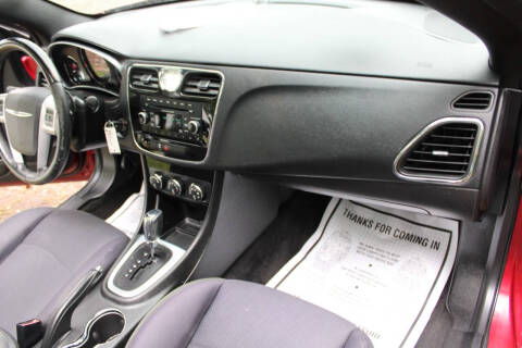 2013 Chrysler 200 Touring