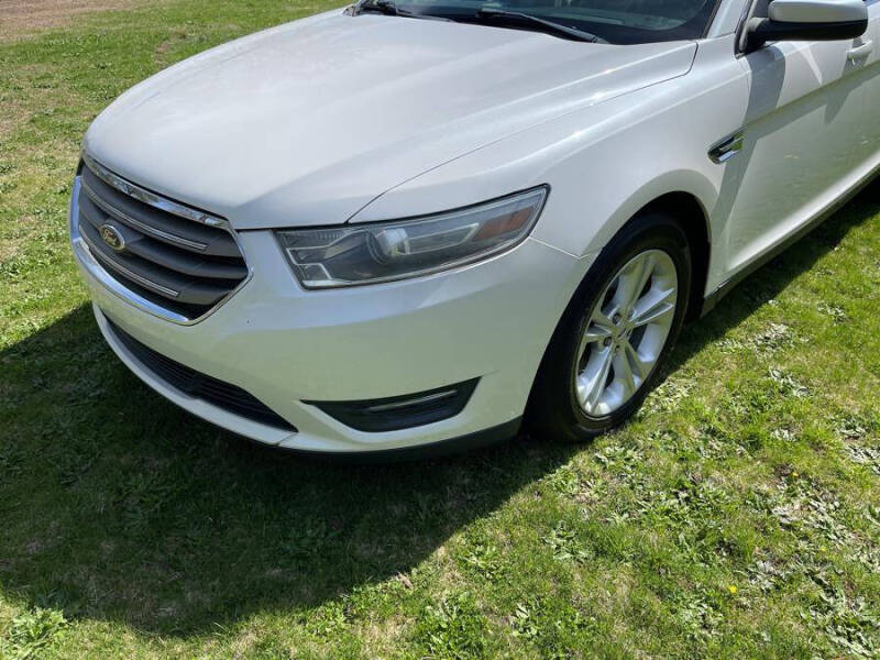 2014 Ford Taurus SEL