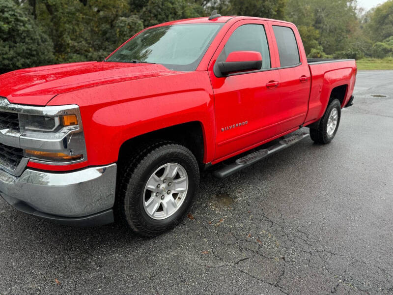 2019 Chevrolet Silverado 1500 LD LT photo 2