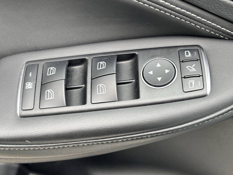 2018 Infiniti QX30 Premium