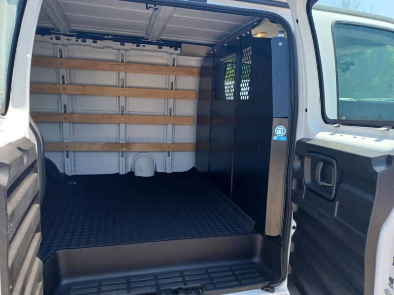 2024 Chevrolet Express 2500