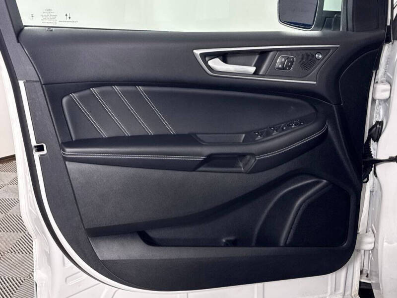 2022 Ford Edge ST