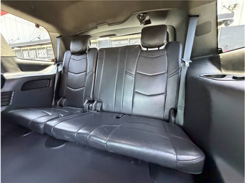 2019 Cadillac Escalade Platinum