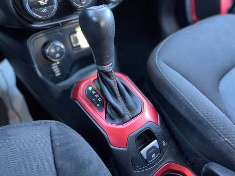 2015 Jeep Renegade Trailhawk