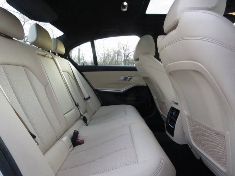 2022 BMW 3 Series 330i xDrive