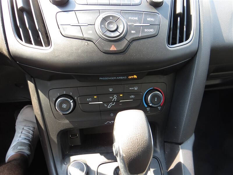 2017 Ford Focus SE
