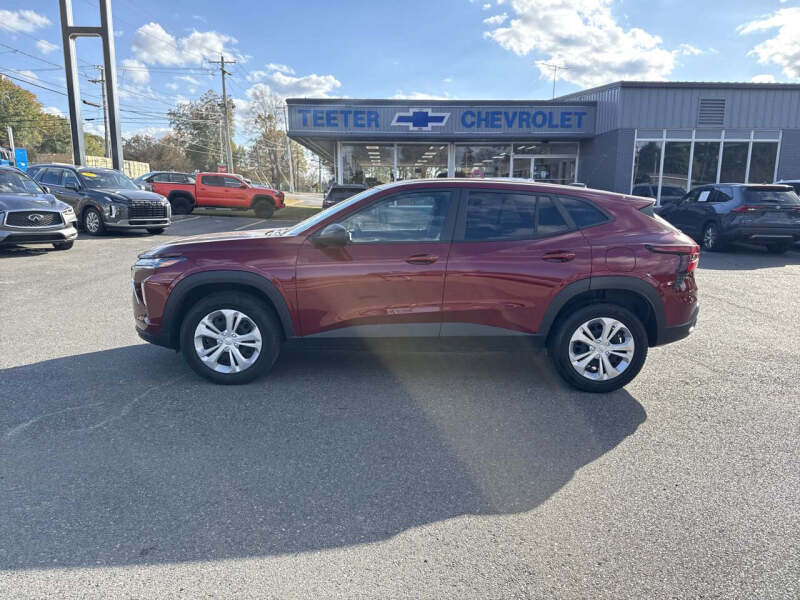 2025 Chevrolet Trax LS