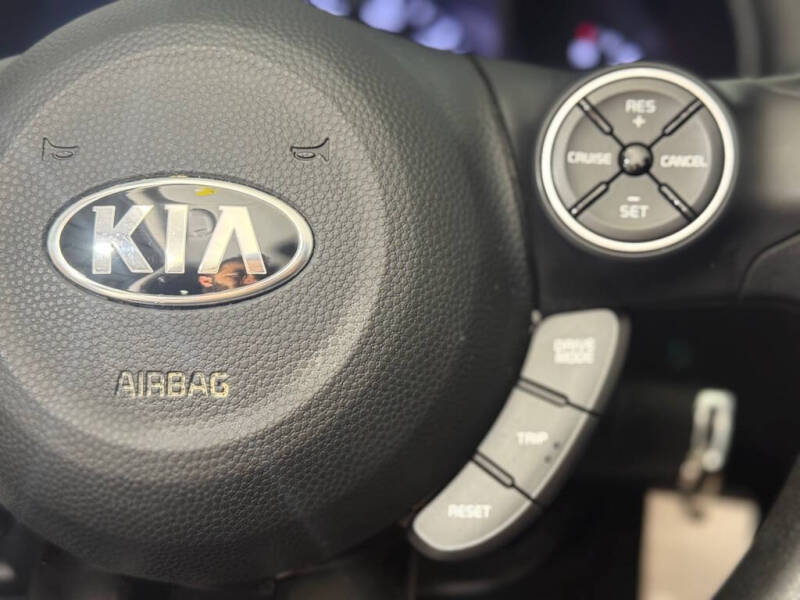 2017 Kia Soul +