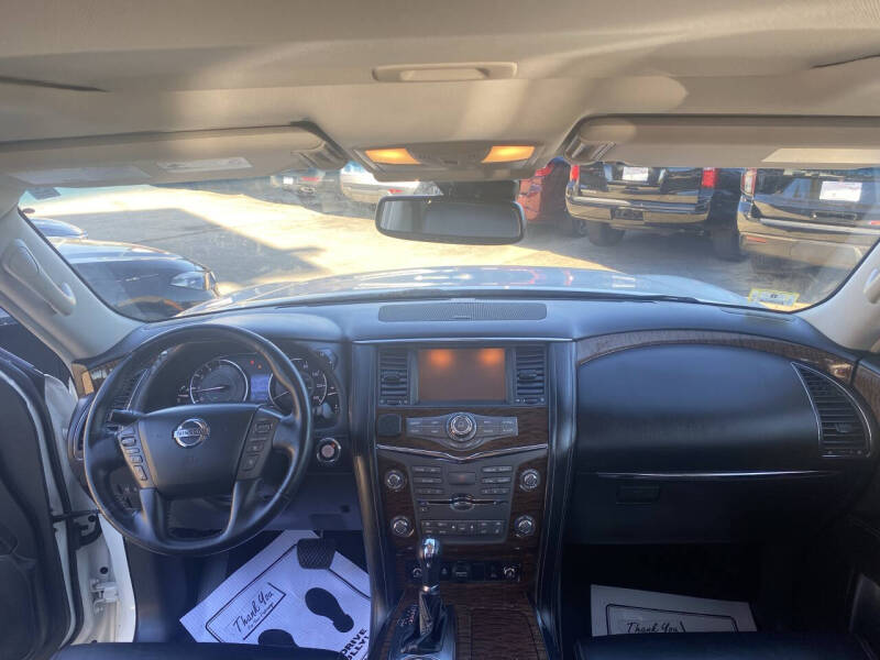 2017 Nissan Armada Platinum