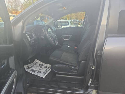 2017 Nissan Titan XD SV