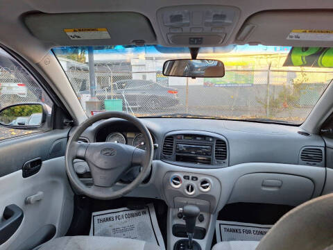 2009 Hyundai Accent GLS