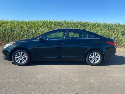 2012 Hyundai Sonata for sale at M AND S CAR SALES LLC in Independence OR