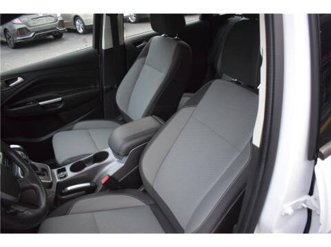 2017 Ford C-MAX Hybrid SE