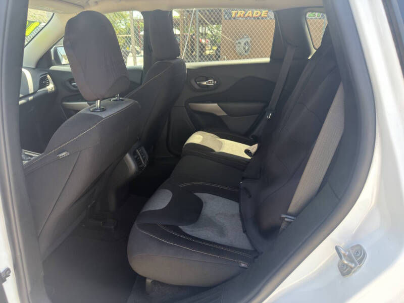 2018 Jeep Cherokee Latitude