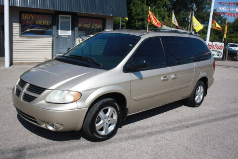 2005 Dodge Grand Caravan for sale at eAutoTrade in Evansville IN