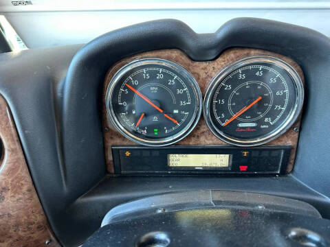 2014 Freightliner XCR Chassis