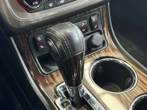 2016 GMC Acadia Denali