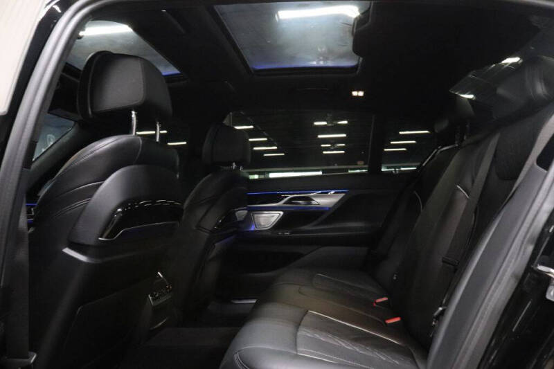 2022 BMW 7 Series ALPINA B7 xDrive