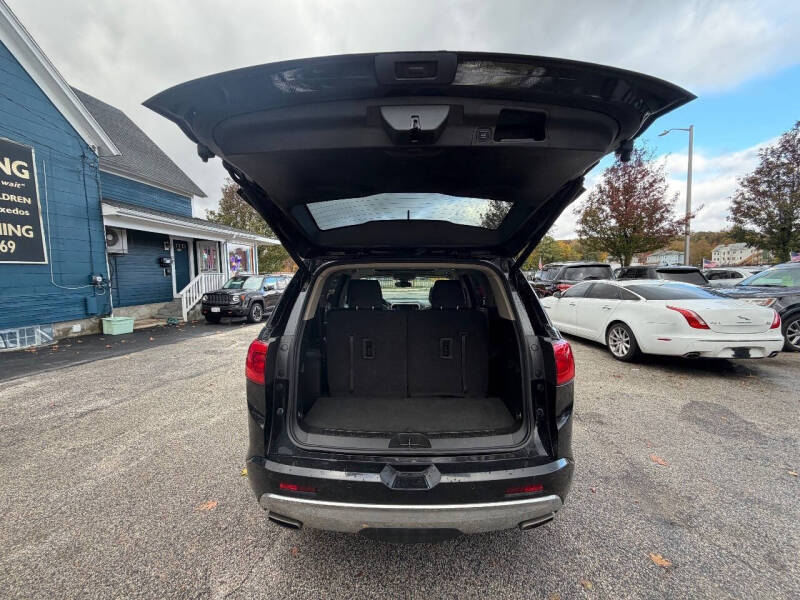 2017 GMC Acadia Denali