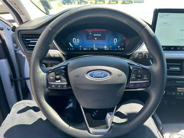 2025 Ford Escape Platinum